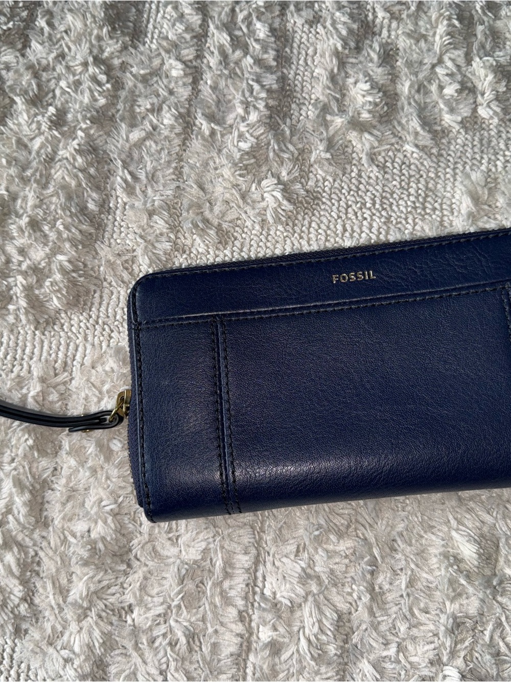 Fossil Insignia Blue Zip Clutch Wristlet